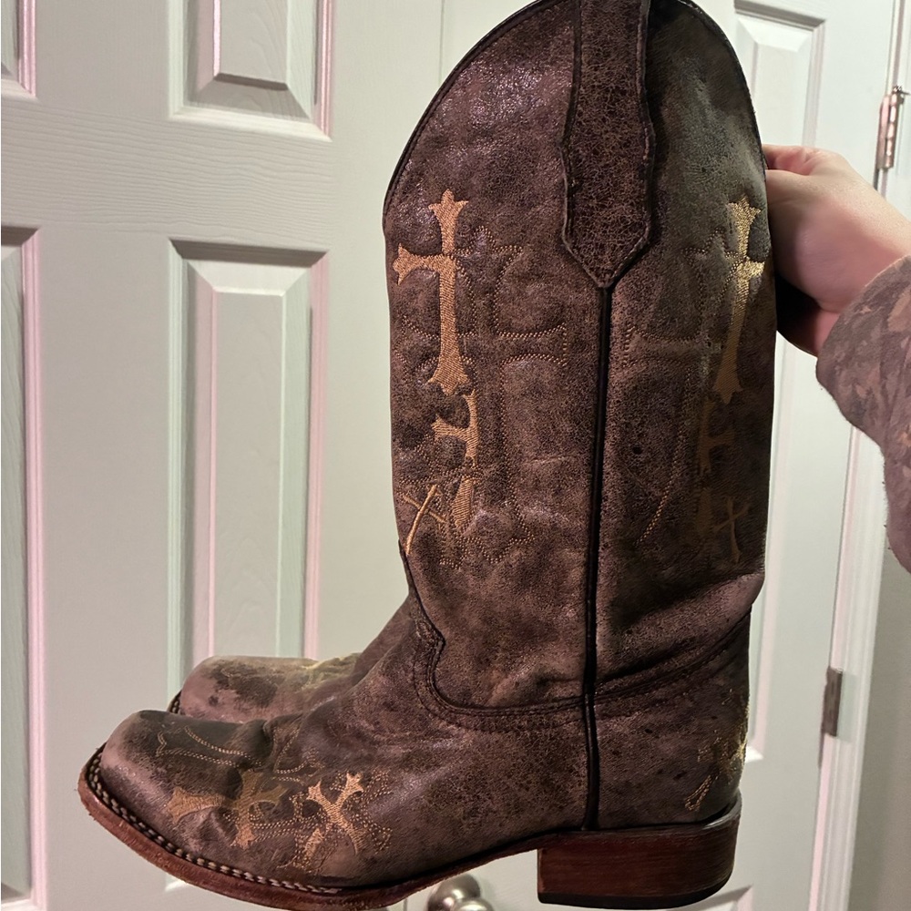 Brown Cowboy Boots with Cross Design